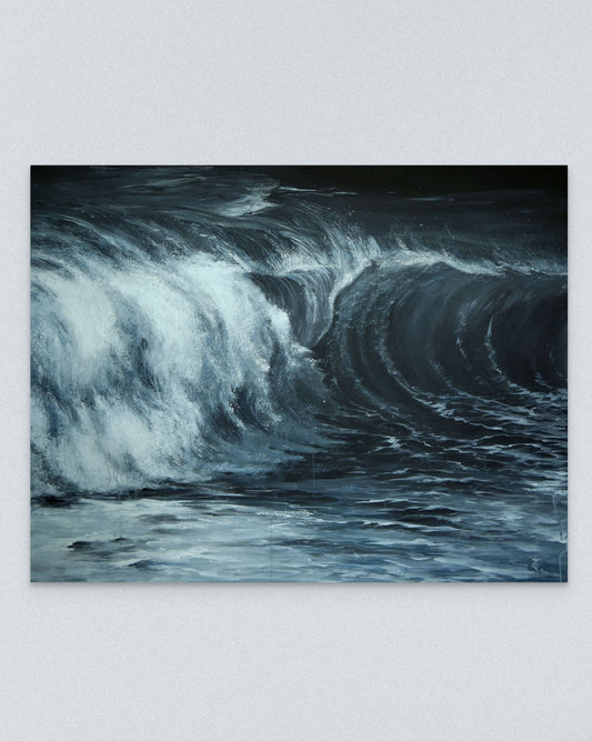 ,,Grėsmingai šėlstanti vandenyno banga‘‘/ ,, Menacingly Surging Ocean Wave"